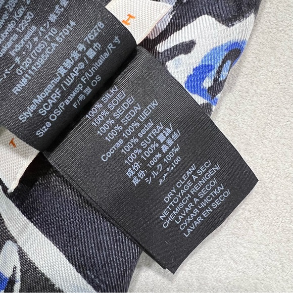 NWT Tory Burch Beaded Blue 100% Silk Scarf 21 In - Picture 6 of 7